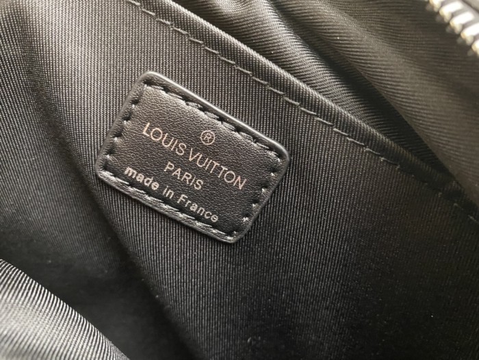 LV OUTDOOR Messenger Bag M30243 LM051 25cm
