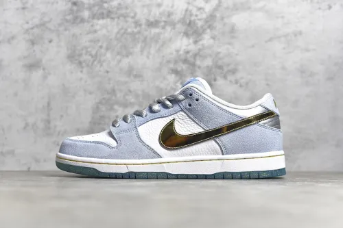 Sean Cliver x NK SB Dunk Low Pro QS Holiday Special DC9936-100 XM072