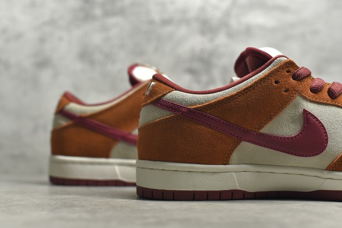 NK SB Dunk Low Pro Russet Cedar BQ6817-202 XM072
