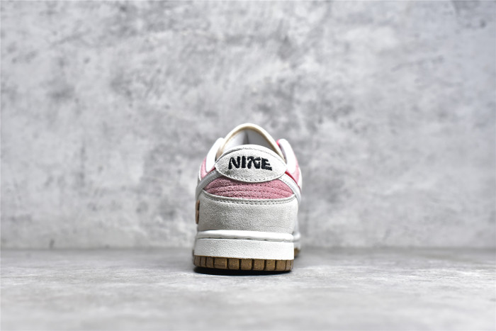 NK Dunk Low SE “85” Pink DO9457-100 XM072