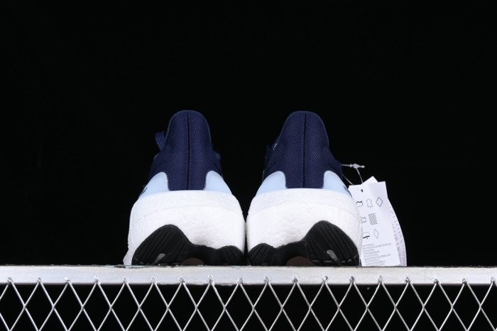 Ad Ultra Boost Light 23 Blue HP9203 XM542
