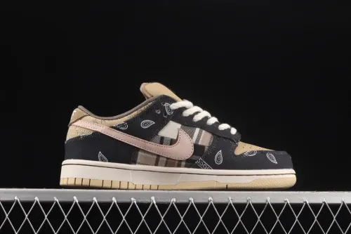 Travis Scott × SB Dunk CT5053-001 XM073