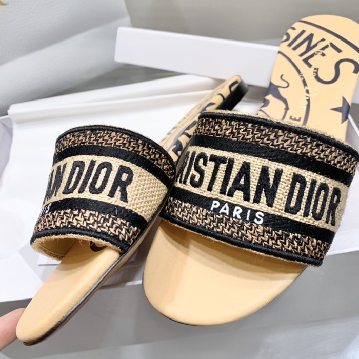 Dior shoes 034 XM012