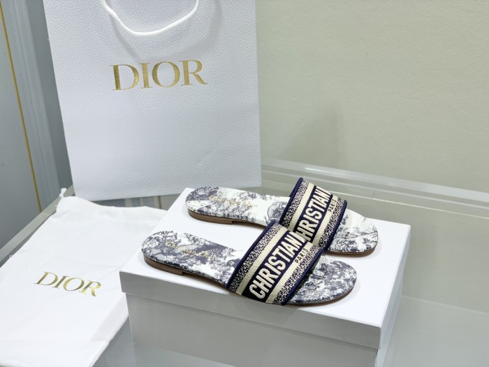 Dior shoes 034 XM012
