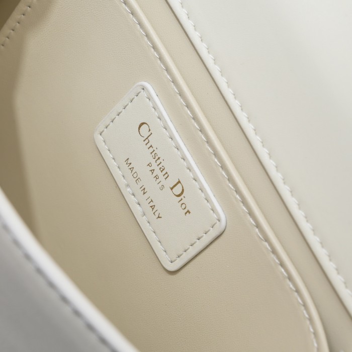 Small 30 Montaigne Bag White 1002 XB081 21.5cm