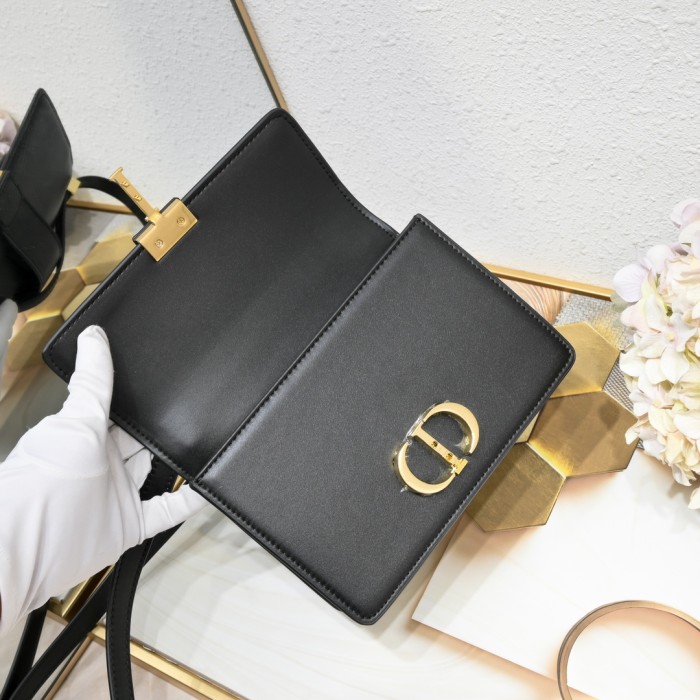 Small 30 Montaigne Bag Black 1002 XB081 21.5cm