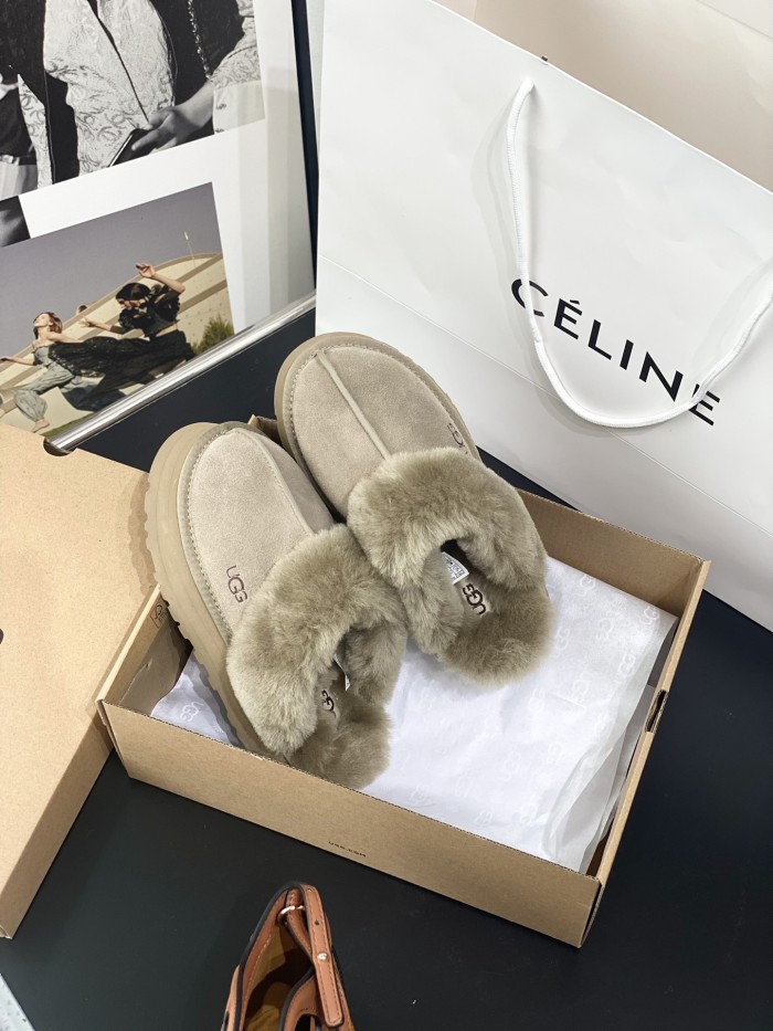 UGG shoes 023 XM012