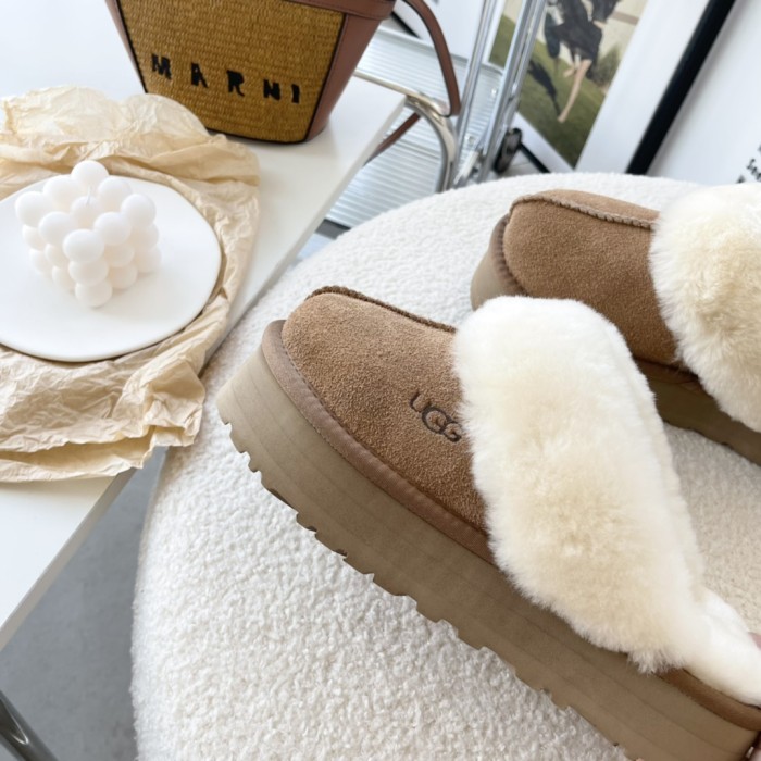 UGG shoes 023 XM012