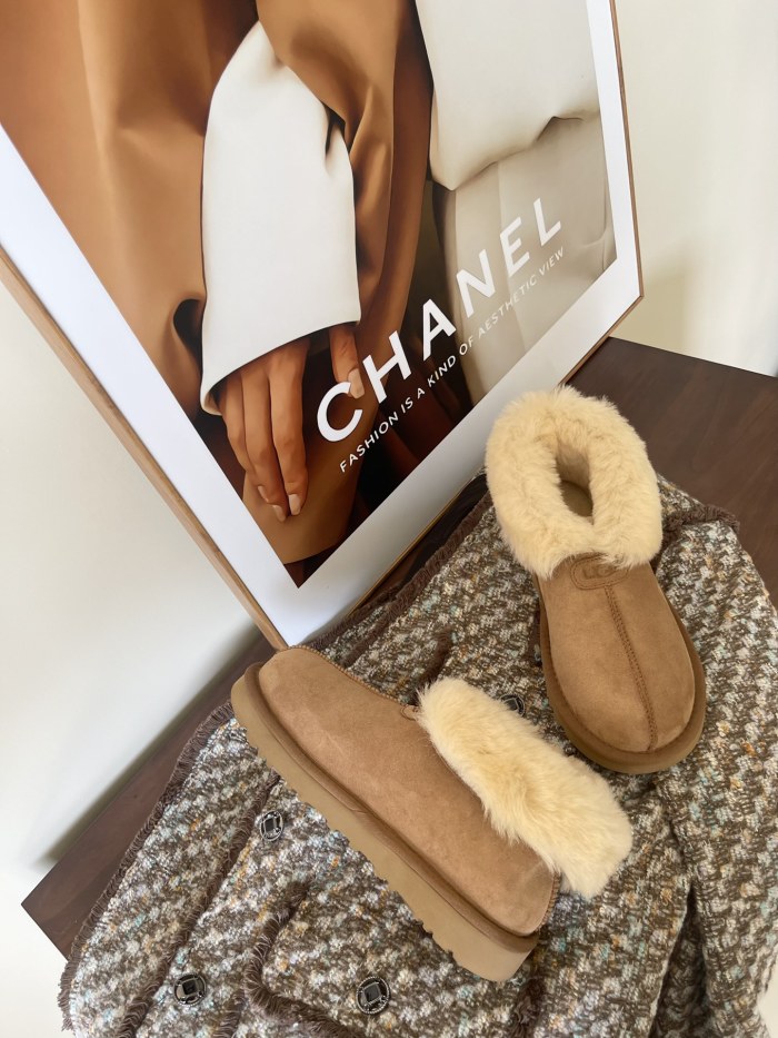 UGG shoes 022 XM042