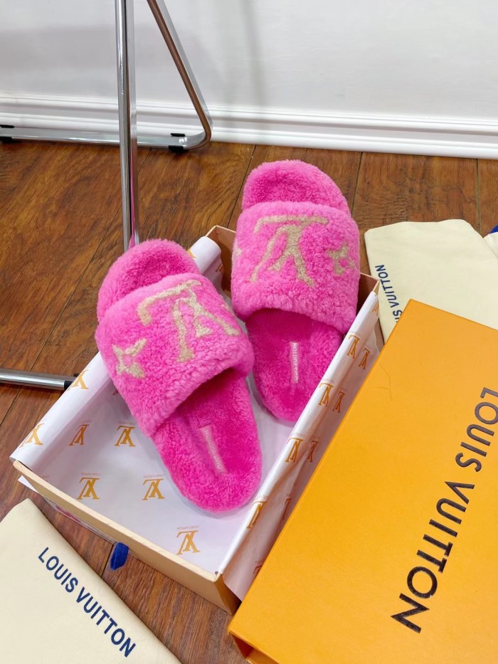 LV shoes 011 XM062