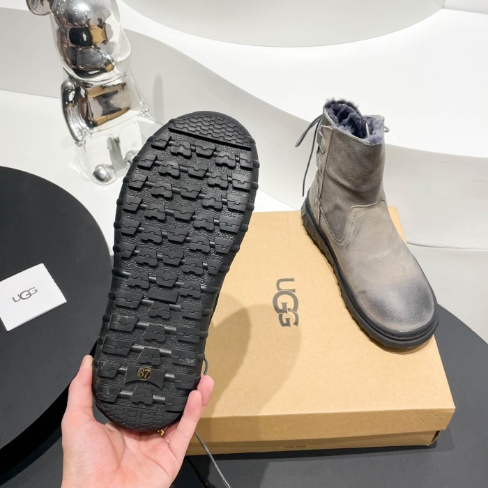 UGG shoes 033 XM003