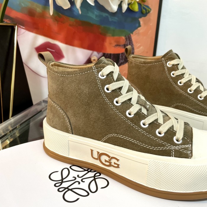 UGG shoes 040 XM013