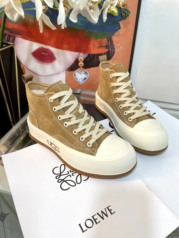 UGG shoes 040 XM013