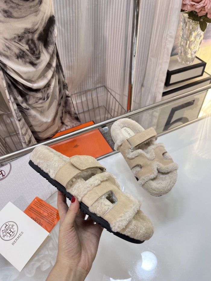 Hermes shoes 019 XM082