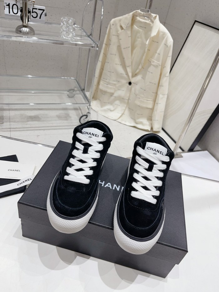 Chanel 014 Casual shoes XM072