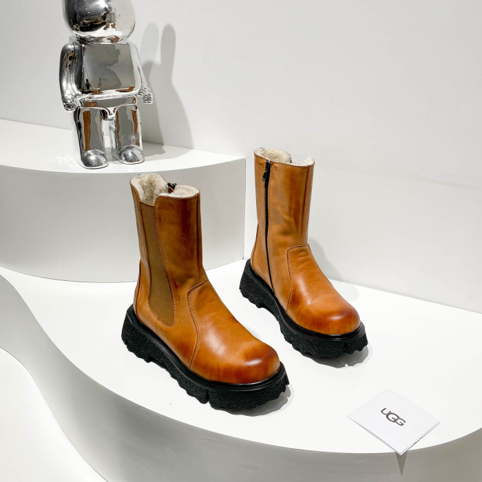 UGG shoes 032 XM013