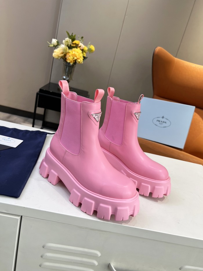 PRADA 002 boots XM043