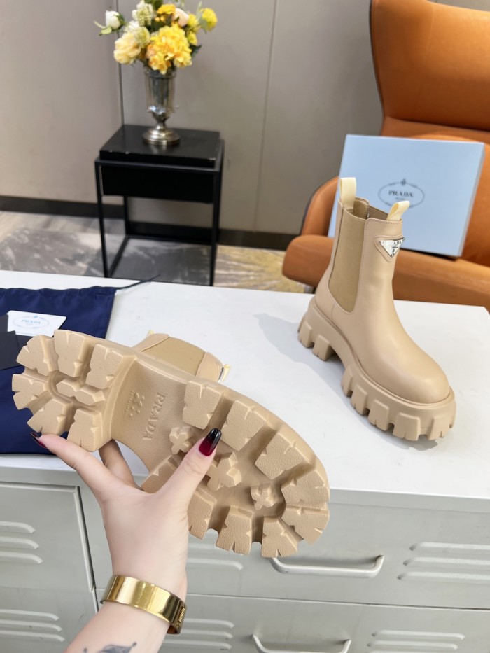 PRADA 002 boots XM043