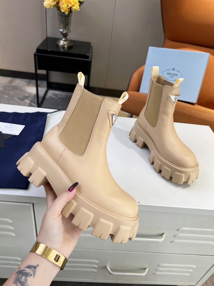 PRADA 002 boots XM043