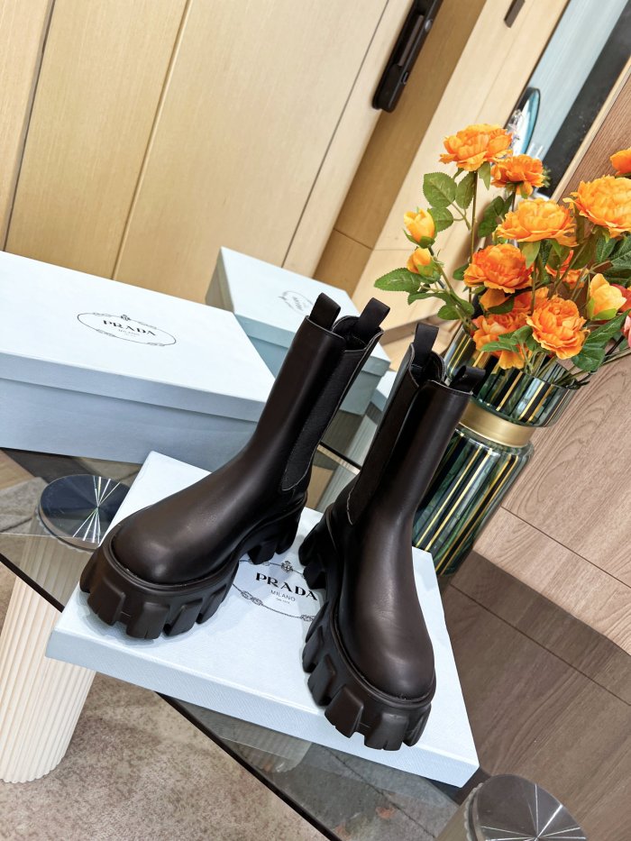PRADA 008 boots XM043