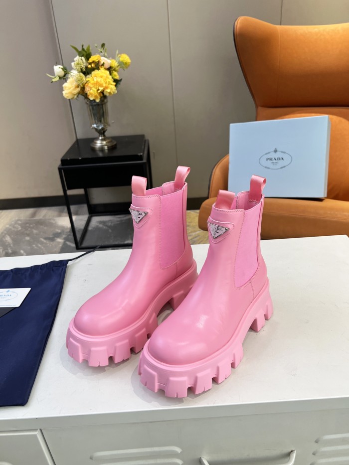PRADA 002 boots XM043