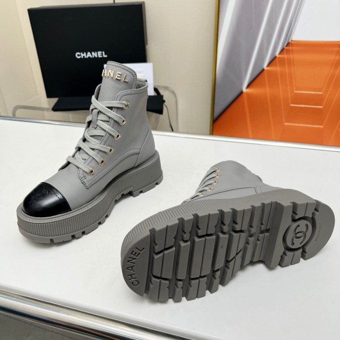 Chanel 001 boots XM053