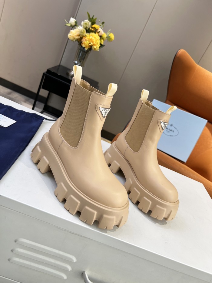 PRADA 002 boots XM043