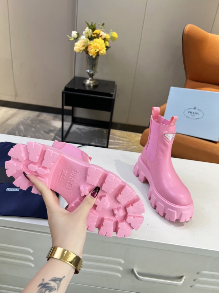 PRADA 002 boots XM043