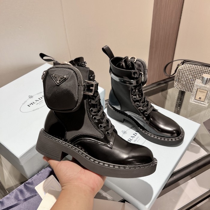 PRADA 004 boots XM053