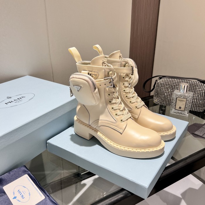 PRADA 004 boots XM053