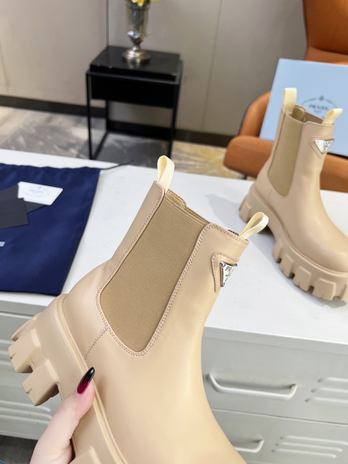 PRADA 002 boots XM043