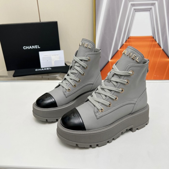 Chanel 001 boots XM053