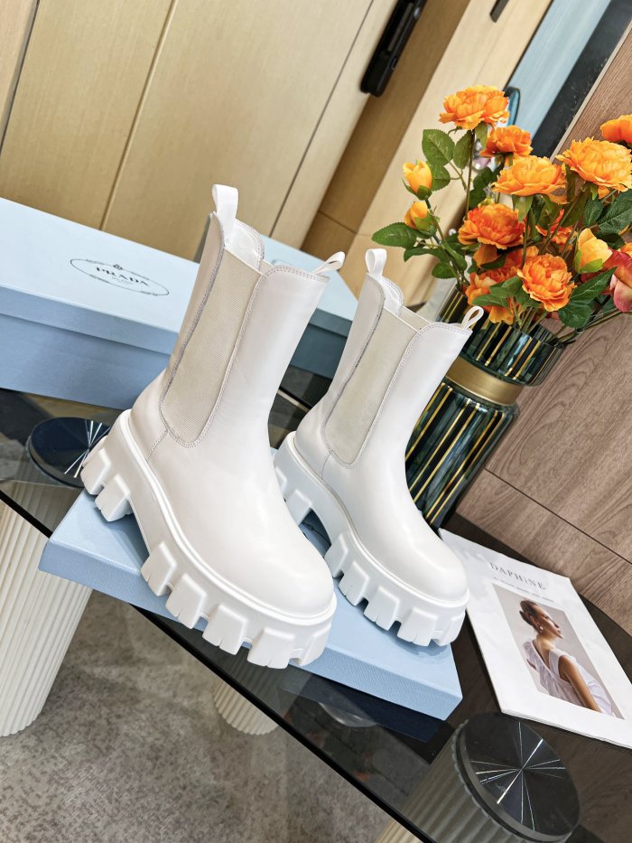 PRADA 008 boots XM043