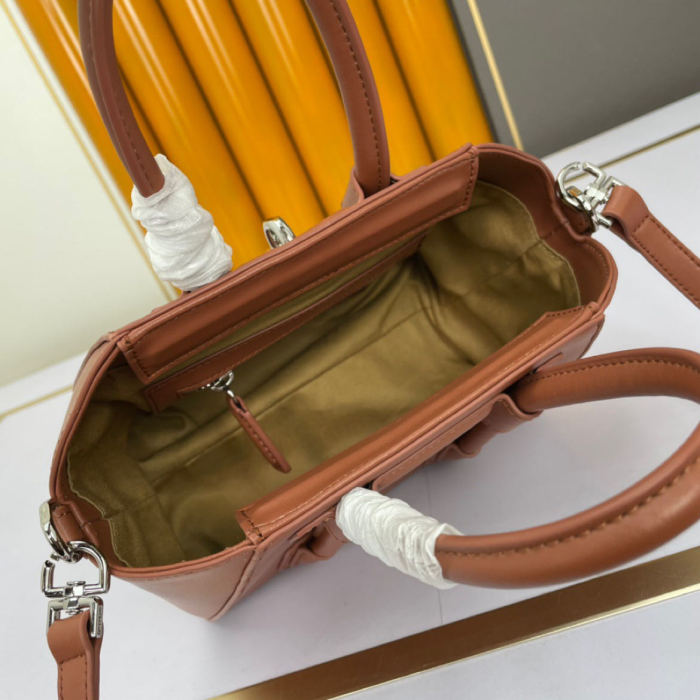 GIVENCHY Mini Antigona Lock Bag LM042 27cm