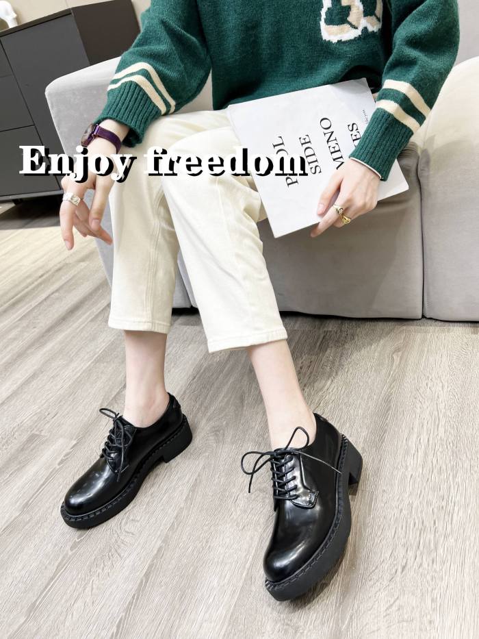 PRADA shoes 004 XM092