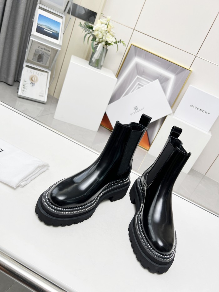 Givenchy 002 boots XM013004