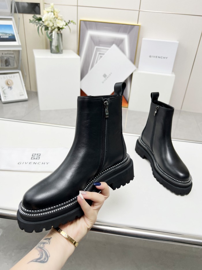 Givenchy 001 boots XM023004