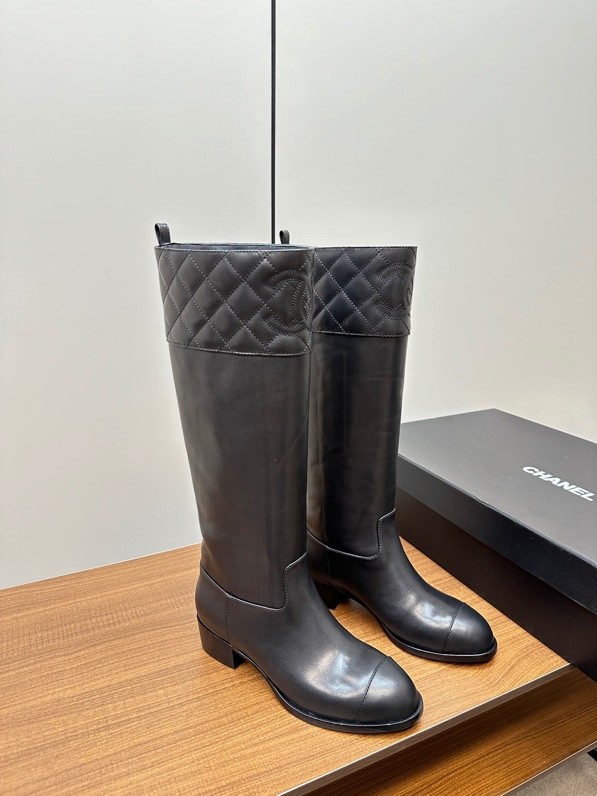 Chanel 007 boots XM015