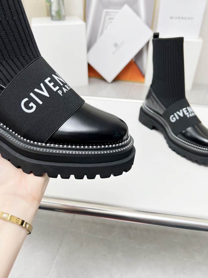 Givenchy 006 boots XM003