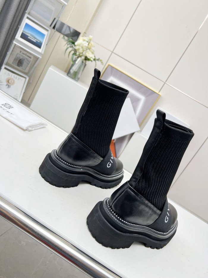 Givenchy 006 boots XM003