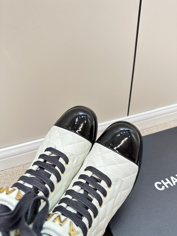 Chanel 006 boots XM093