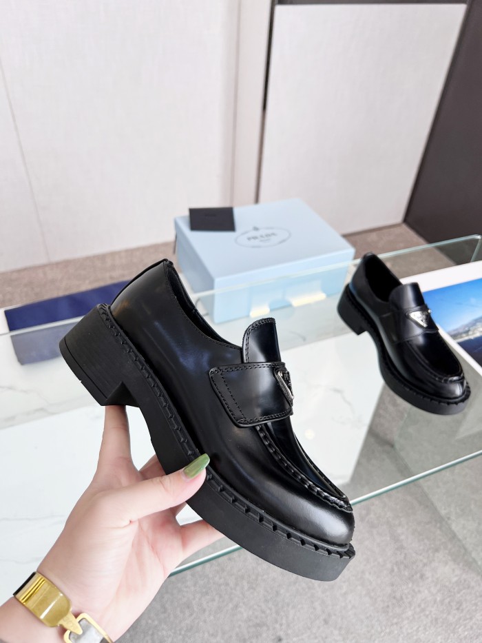 PRADA shoes 005 XM072
