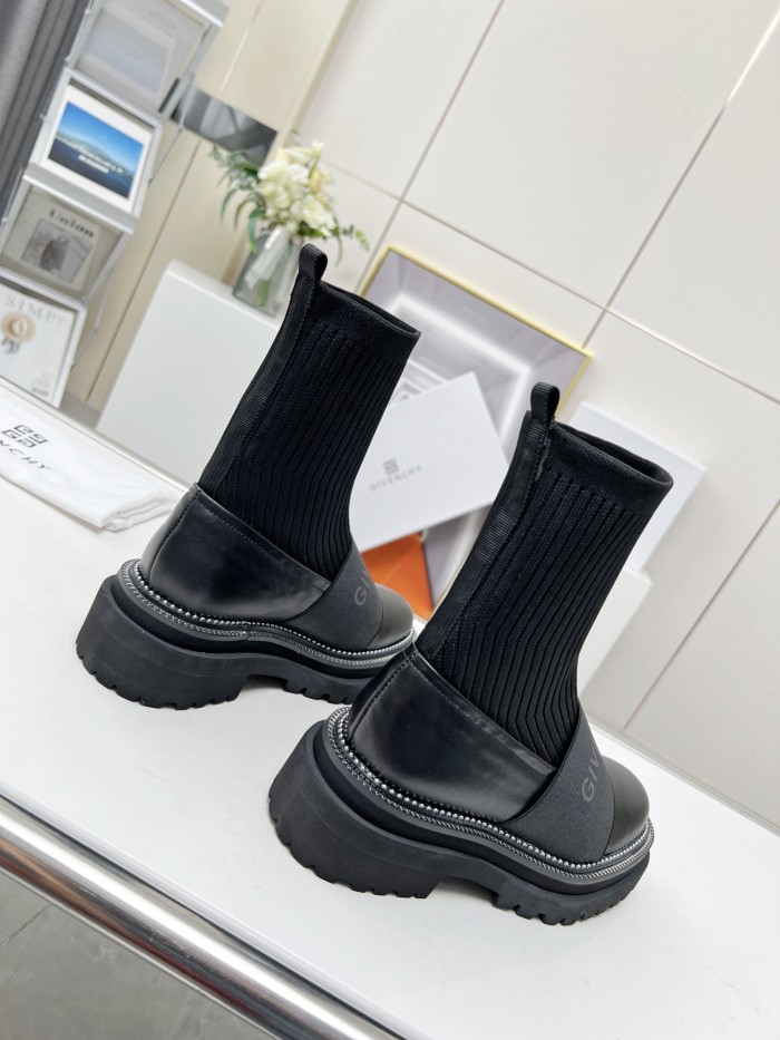 Givenchy 006 boots XM003