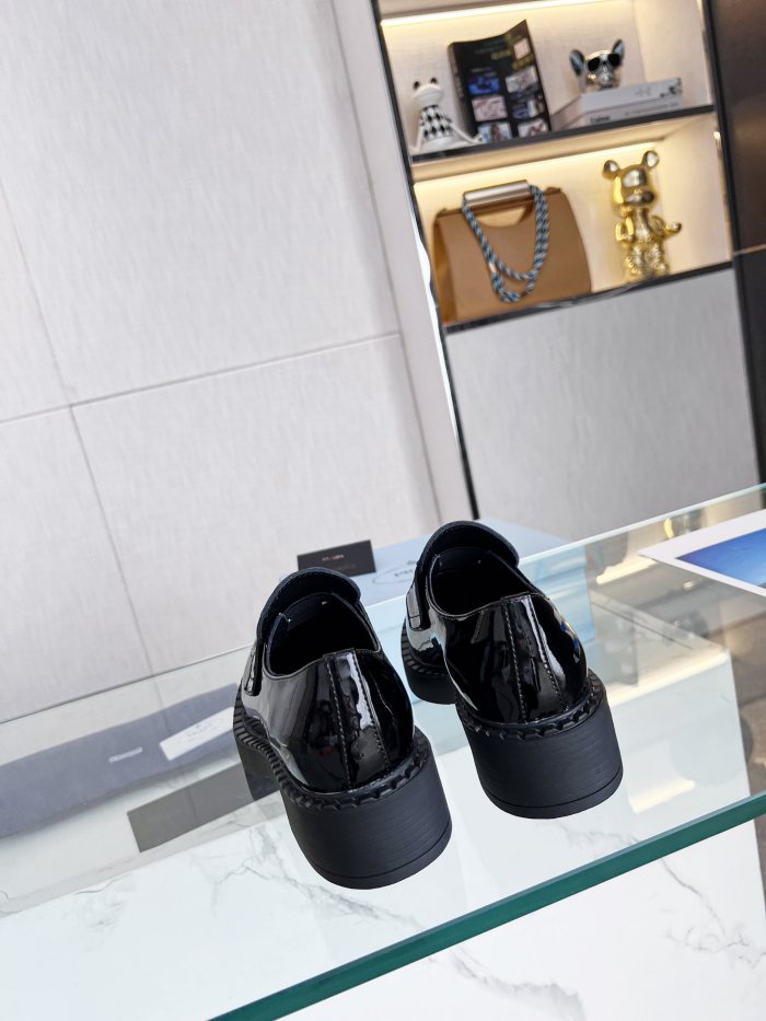 PRADA shoes 005 XM072