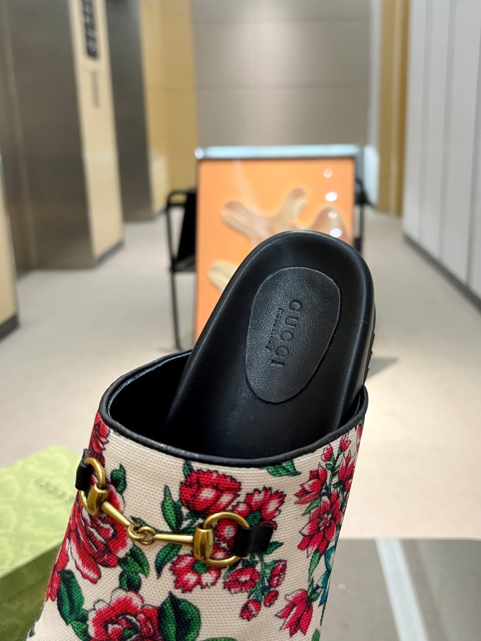 Gucci shoes 030 XM022