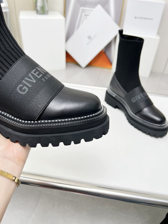 Givenchy 006 boots XM003