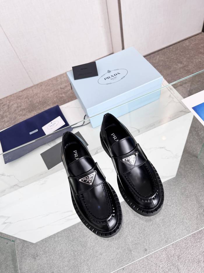 PRADA shoes 005 XM072