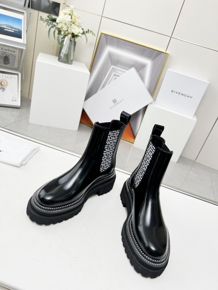 Givenchy 005 boots XM023