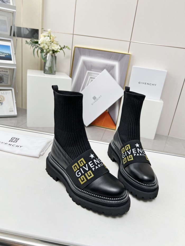 Givenchy 006 boots XM003