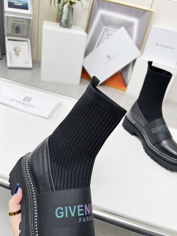 Givenchy 006 boots XM003